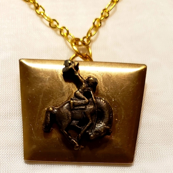 Vintage Gold Saddle Necklace - Picture 1 of 4
